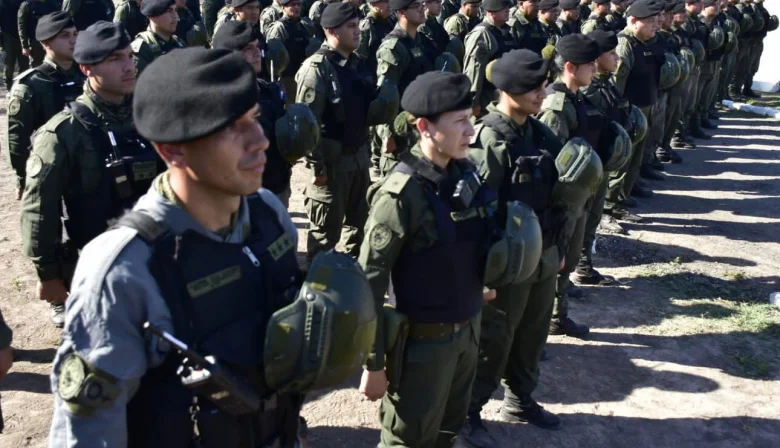 El Gobierno nacional otorgó un bono extraordinario de $50.000 para las fuerzas federales de seguridad