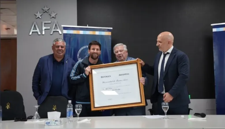 La UBA le entregó a Messi el título de Doctor Honoris Causa