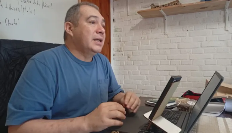 Cáncer de mama en hombres: la historia de Charlie González que busca cambiar miradas