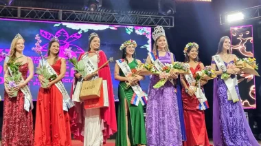 Nuevas soberanas de la Fiesta Nacional de la Orquídea y Provincial de la Flor