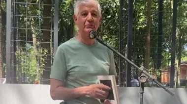 Historias por la memoria: Ricardo Torres, sobreviviente de la dictadura, y el emotivo mensaje secreto que lo hizo padre en prisión.
