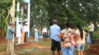 Montecarlo: Avanza la conexión de agua potable en el B° Ita