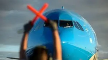 Paro de controladores aéreos afectará vuelos este fin de semana