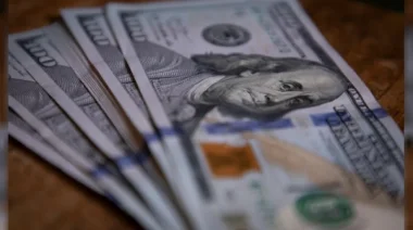 El dólar blue sigue siendo el más barato: el oficial subió a $1.195 y se achica la brecha