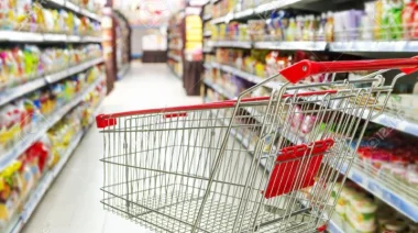 INDEC: El 45 % de las compras en supermercados se paga con tarjeta de crédito
