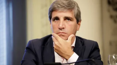 Luis Caputo aseguró que el dólar se disparó por el “riesgo kuka”