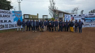 Protesta frente a AESA en Posadas: exigen reincorporación de 18 puestos de trabajo y condiciones laborales dignas