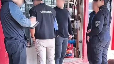 Detienen en Posadas a preceptor imputado por grooming: acosaba a alumnas por Instagram