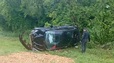 Caraguatay: una mujer resultó hospitalizada tras despiste sobre la Ruta Nacional 12