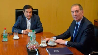 Santilli cierra gira en Misiones con respaldo de Rovira para impulsar reformas