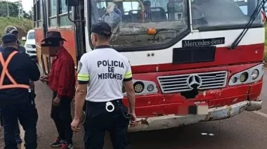 Ruta 14: Interceptaron colectivo sin condiciones de seguridad que trasladaba tareferos en Guaraní