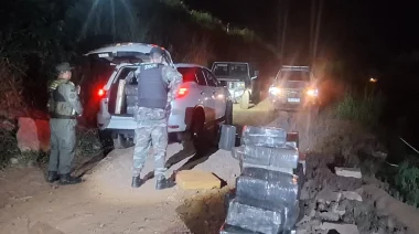 Puerto Piray: Incautan cargamento de marihuana oculto en una camioneta robada en Brasil