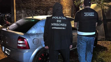 San Javier: buscan a un hombre que intentó atropellar a una policía
