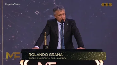 Rolando Graña defendió al periodismo y cuestionó los ataques de Milei tras su premiación en el Martín Fierro 2026