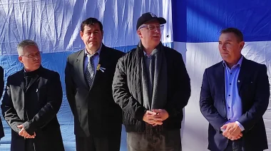 Caraguatay celebró su centenario con un multitudinario acto, homenajes históricos y promesas de las creación de un polideportivo de parte del Gobernador de la provincia