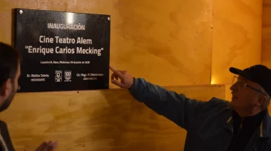 Leandro N Alem: Con presencia del gobernador inauguraron el Cine Teatro Enrique Carlos Mecking
