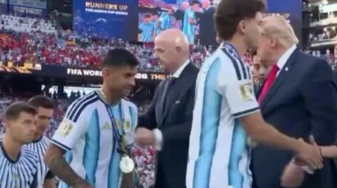 ¿Por qué Cuti Romero y Lisandro Martínez evitaron saludar a Donald Trump tras la final del Mundial 2026?