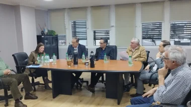 Hugo Passalacqua rediseña el gabinete provincial: elimina tres ministerios y dispone recambios clave