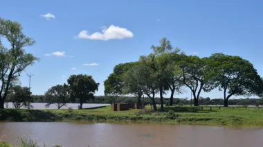 Santo Tomé: el río Uruguay ya mide 10,48 metros y sigue subiendo