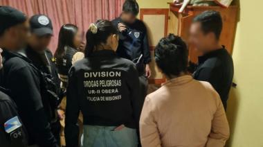 Un operativo en Oberá permitió incautar droga, armas, vehículos y equipamiento narco