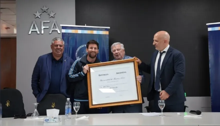 La UBA le entregó a Messi el título de Doctor Honoris Causa