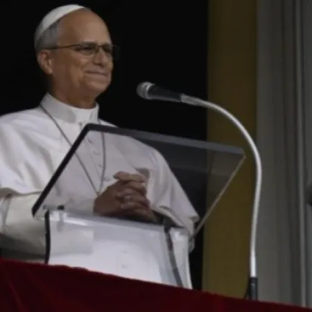 El papa León XIV reapareció tras su operación por cáncer de pulmón y agradeció el apoyo de los fieles