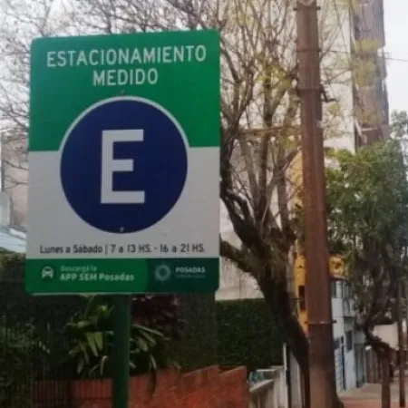 Posadas elimina el pago del SEM durante la siesta y los sábados