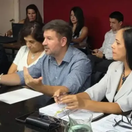 Acuerdan un nuevo aumento salarial docente en Misiones: el sueldo inicial alcanzará los $902.000 en noviembre